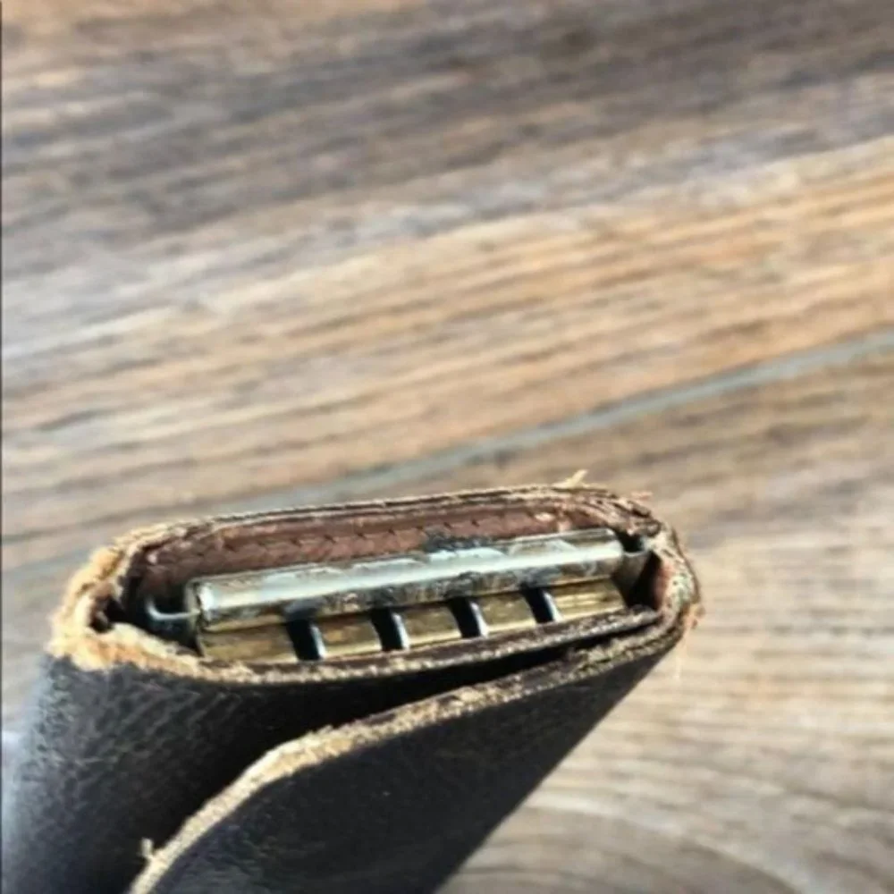 Louis Vuitton Monogram Key Holder/Wallet #375💥PRICE DROP💥